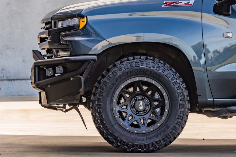 IM4x4-Raid-Bull-Bar-to-suit-Chevrolet-Silverado-5