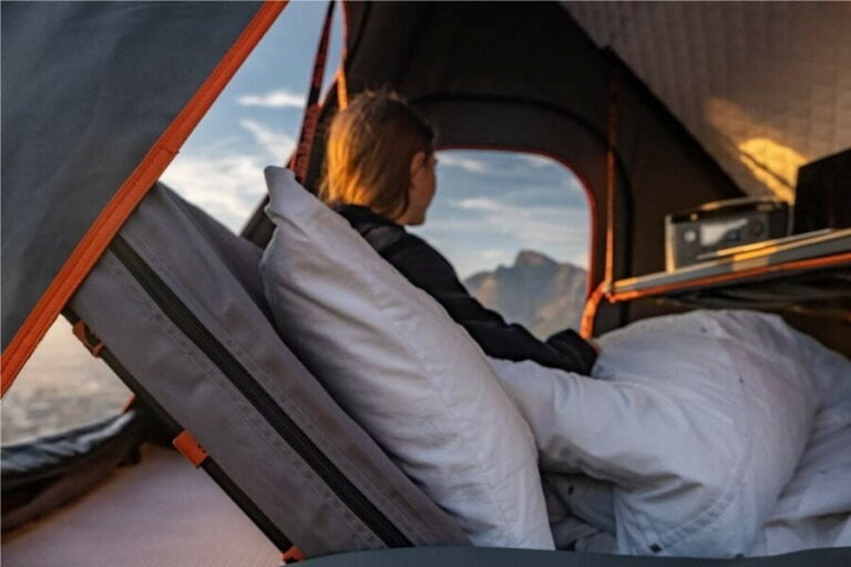 Alu-Cab Gen 3-R Hard Shell Rooftop Tent (5)