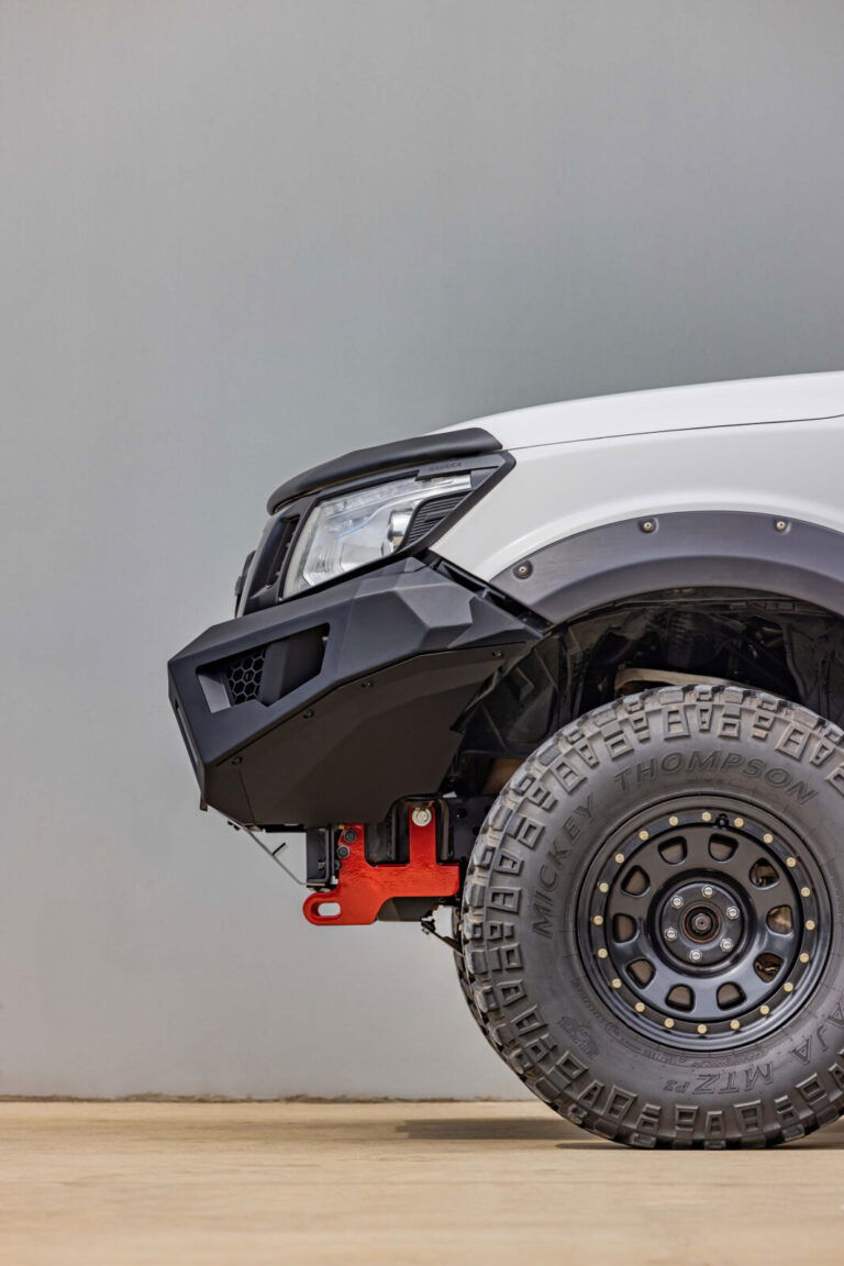 BBR048-Raid-Series-No-Loop-Bumper-Bullbar-to-suit-Nissan-Navara-NP300-Series-1-2-3-4-10