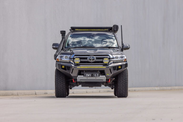 Raid Bar to suit Toyota Landcruiser 200 Series