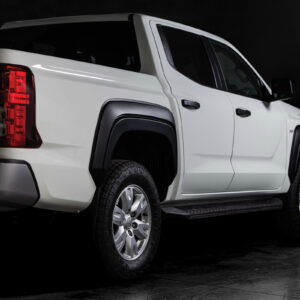 1FF60120-FLARES AND BBCD120-DELUXE BULL BAR- MV TRITON